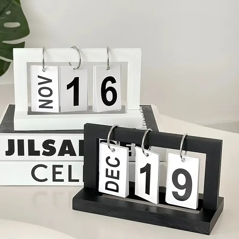 Office Furniture Plan - Adorno de Calendario de Plástico de